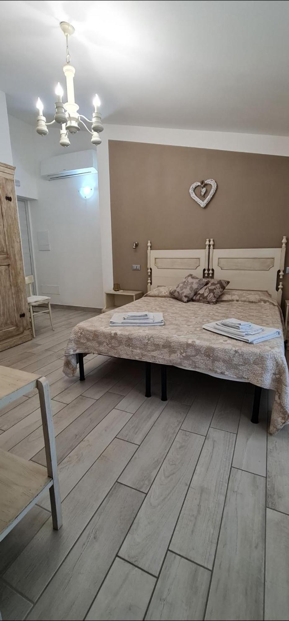 Quarantotto B&B Раффа Экстерьер фото